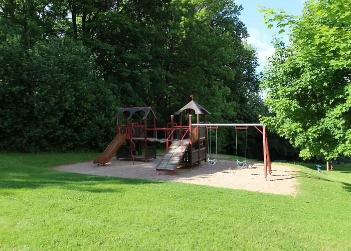 Hill 55 By Interhome Dom wakacyjny Cista (Hradec Kralove)